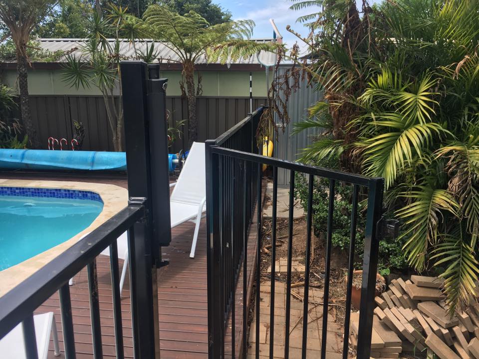 Emu Plains Pool Fence